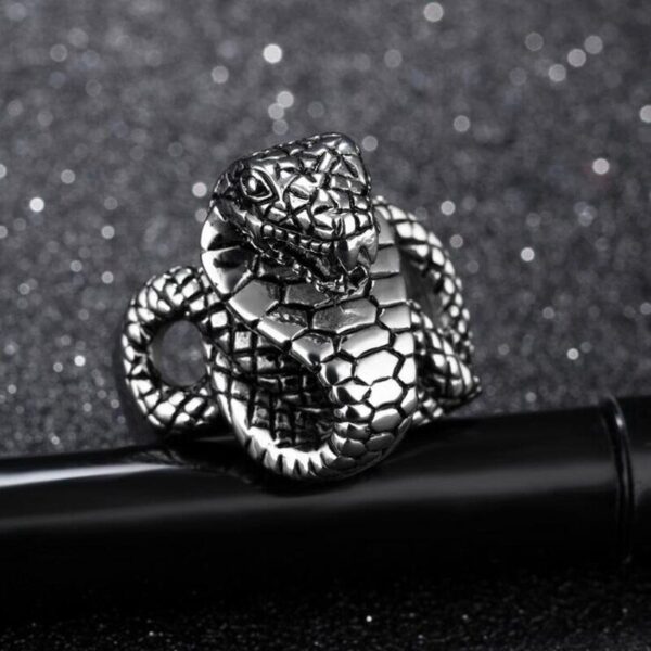 Cobra Head Men’s Ring - Image 2