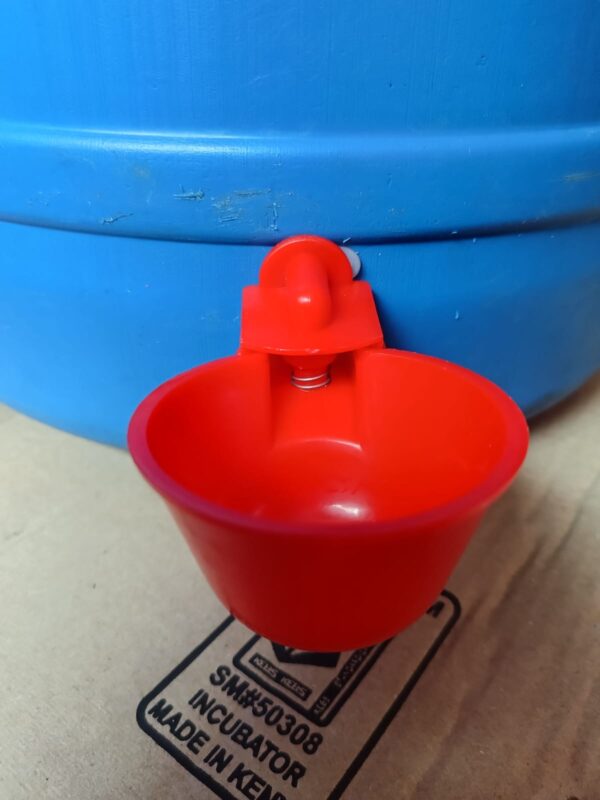 Gravity enabled automatic chicken drinker cups - Image 3