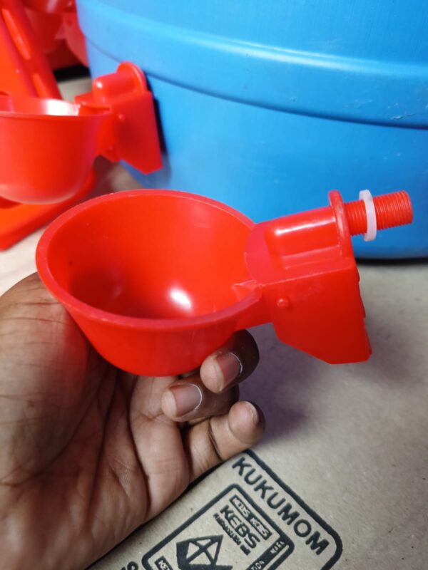 Gravity enabled automatic chicken drinker cups - Image 4